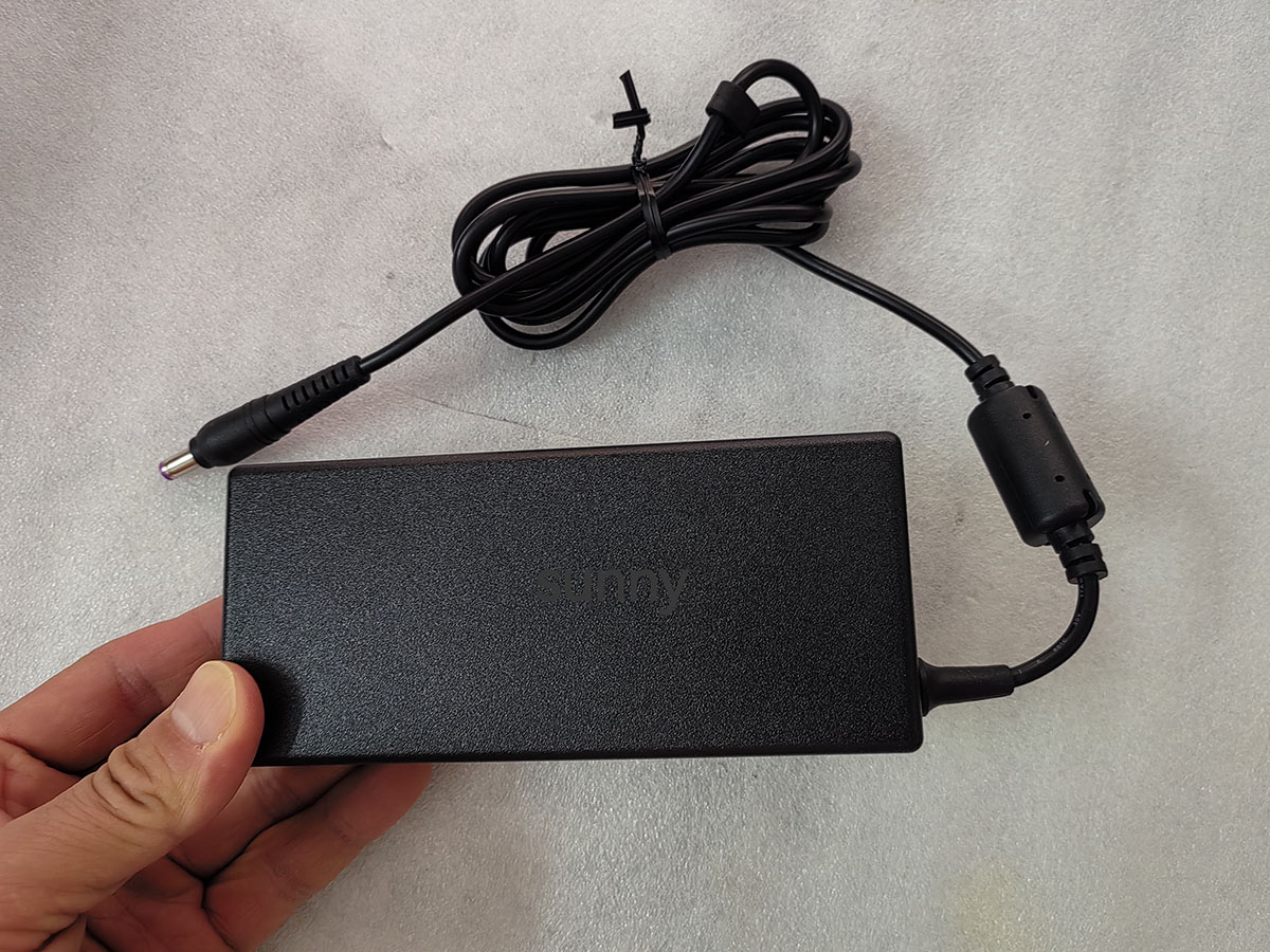 Nuevo OEM Delta 19,0 V 7.1A 13 - Pc Gaming Uk reseña y precio